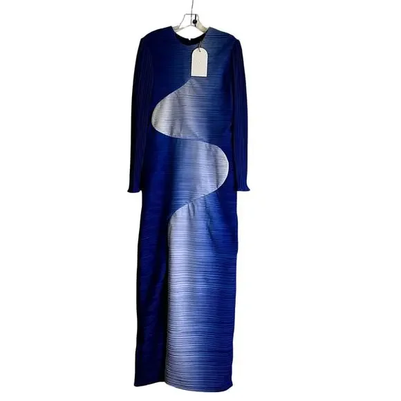 planet blue white dress Fashion Maxi Laura's Strappy Ethnic Print Maxi Dress while the ruched waist adds a refined detail that elevates the design Dresses PLANET by Lauren